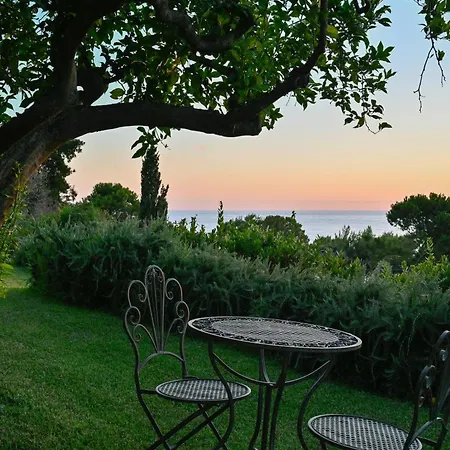 Bed & Breakfast Albeca Boutique - Relais De Charme Sul Mare