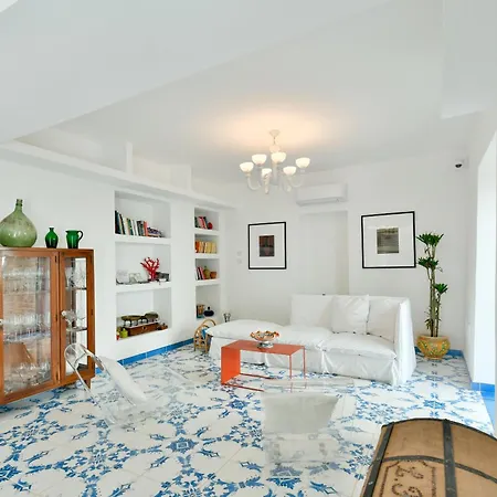 Albeca Boutique - Relais De Charme Sul Mare Bed & Breakfast 3*