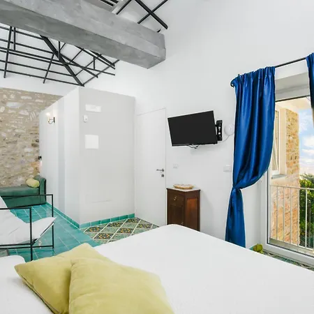 Albeca Boutique - Relais De Charme Sul Mare Bed & Breakfast 3*