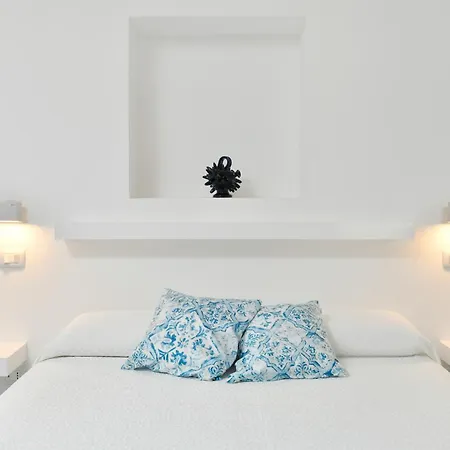 Albeca Boutique - Relais De Charme Sul Mare Bed & Breakfast 3*